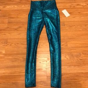 nwt emily hsu aqua mermaid leggings